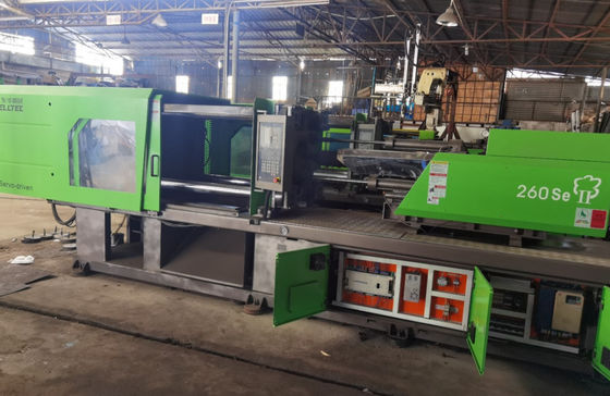 Benutzte ursprüngliche Servobewegungsautomatische Spritzenmaschine Hongs Kong Donghua 260SE2